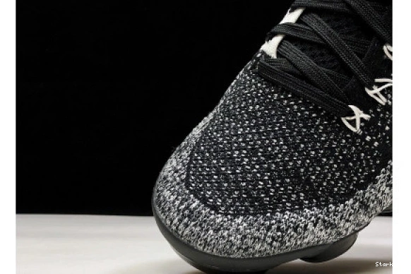 FLYKNIT AIR 942842-016 2 ORCA VAPORMAX 0805